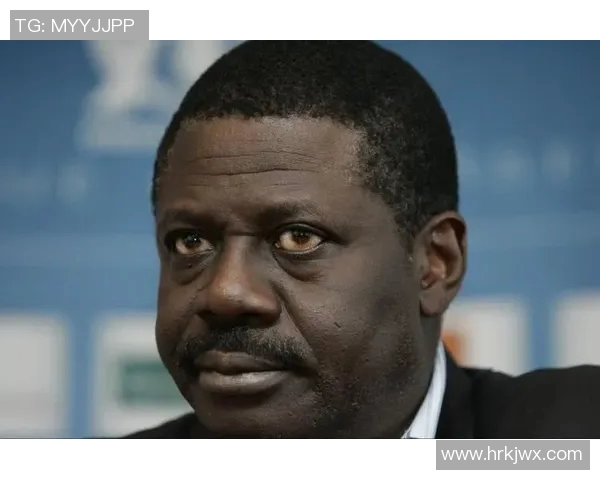 足球明星不幸确诊新冠病毒后离世引发全球哀悼与关注